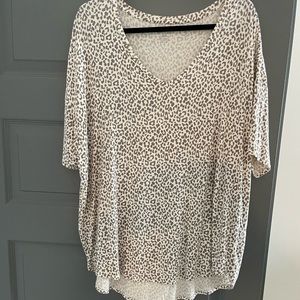 American Eagle soft and sexy tee!